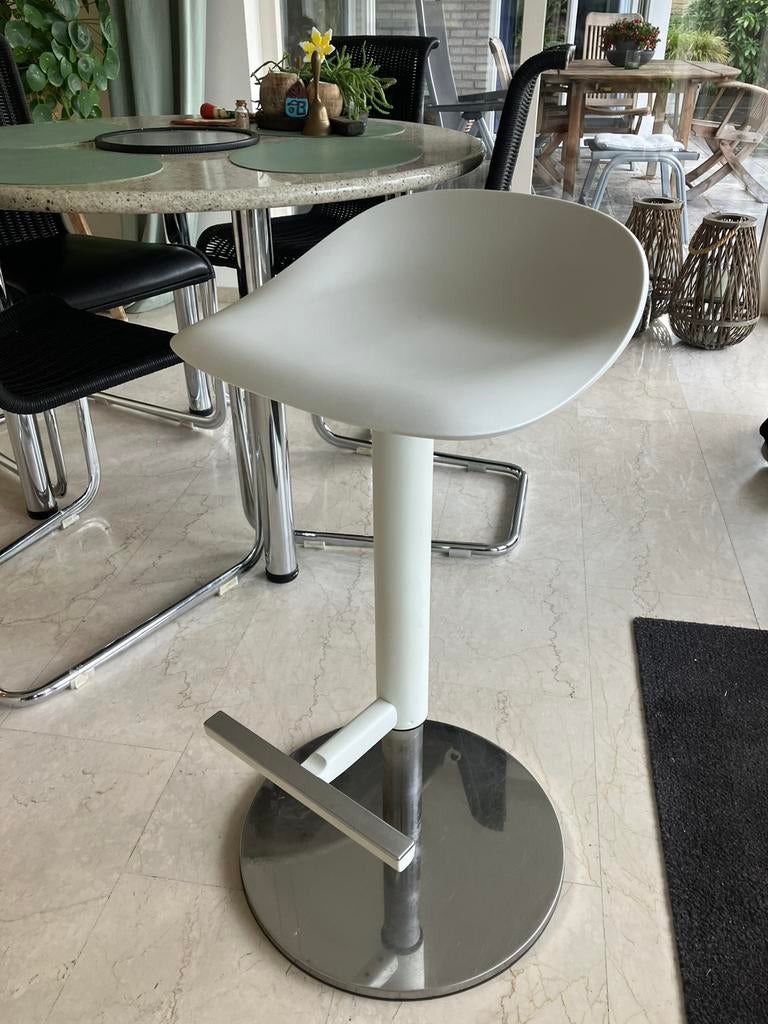 Janine barkruk Ikea, Ophalen, Kunststof, Gebruikt, Met voetsteun