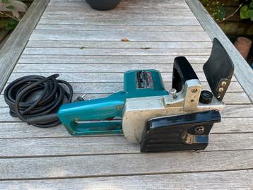 Makita elektrische kettingzaag beschikbaar voor biedingen