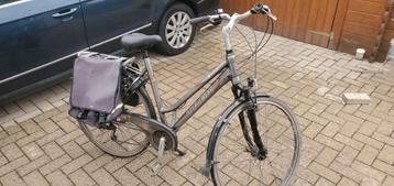 Trek Navigator T200 dames fiets 
24 versnellingen Alivio.
Le
