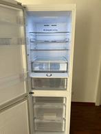 Samsung bijna nieuwe Koelvriescombinatie no frost., Witgoed en Apparatuur, Koelkasten en IJskasten, Ophalen, 200 liter of meer