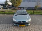 Peugeot 206 1.4 XT 3D 2000 Groen, Auto's, 4 cilinders, Origineel Nederlands, Grijs, 1100 kg