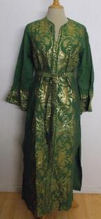 Prachtige handgemaakte groen/gouden maxi jurk! M, Kleding | Dames, Jurken, Maat 38/40 (M), Verzenden, Zo goed als nieuw, Onder de knie