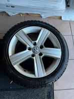 VW stalen velgen en Winterbanden 16inch, Auto-onderdelen, Ophalen, 215 mm, 16 inch, Winterbanden