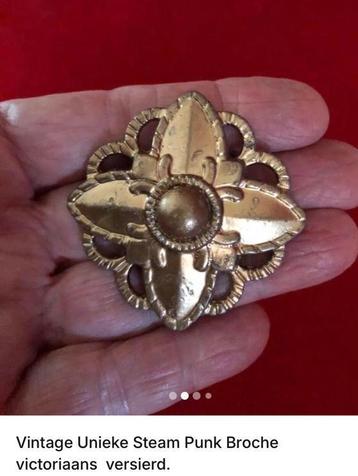 Broche Victoriaans Steam Punk Vintage Goud Kleurig beschikbaar voor biedingen