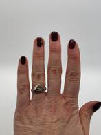 B109 Prachtige zilveren ring Finse stijl maat 17,75, Met kristal, Ophalen of Verzenden, X, Dame