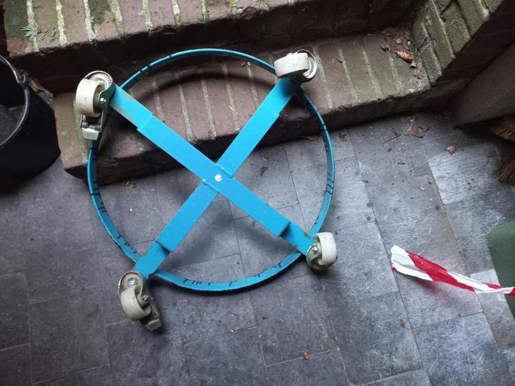 Vaten roller/ trolley voor olie/vet etc200l/60l BBQ etc 40E, Doe-het-zelf en Verbouw, Transportwagens, Gebruikt, Transportkar