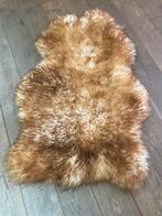 Heerlijke zachte moeflon schapenvacht 85 bij 130 om, Huis en Inrichting, Woonaccessoires | Plaids en Woondekens, Ophalen of Verzenden