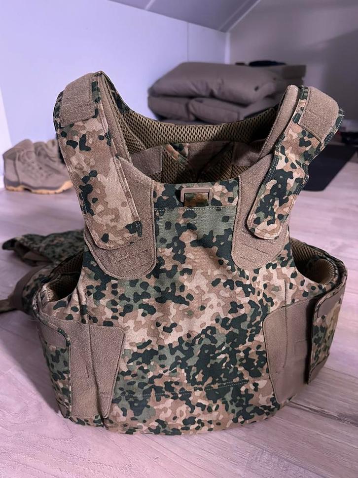 Nieuw VOSS NFP scherfvest / kogelvrijvest., Verzamelen, Militaria | Algemeen, Landmacht, Kleding of Schoenen, Nederland, Ophalen of Verzenden