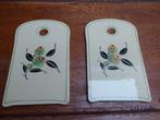 2 mooi gedecoreerde antieke keramiek broodplankjes, Boch?, Ophalen of Verzenden