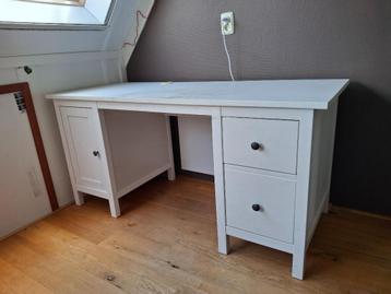 Bureau junior