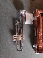 Vintage Trompet met Koffer, Muziek en Instrumenten, Blaasinstrumenten | Trompetten, Ophalen of Verzenden, Gebruikt, Bes-trompet