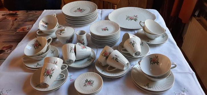 Servies Lorenz hutschenreuther, Antiek en Kunst, Antiek | Servies compleet, Ophalen of Verzenden