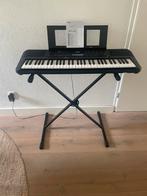 Yamaha PSR-E273 keyboard, 61 toetsen, Met standaard, Zo goed als nieuw, Yamaha