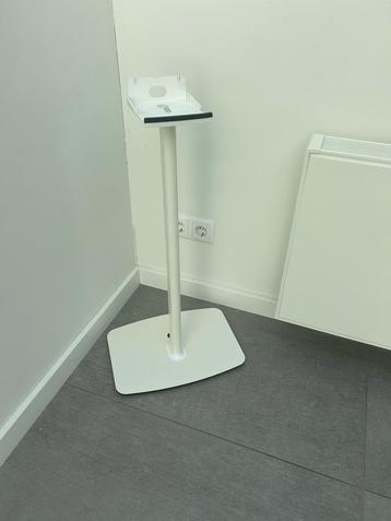 Witte Sonos play 5 Speakerstandaard beschikbaar voor biedingen