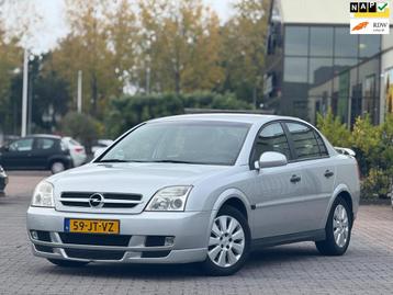 Opel Vectra 1.8-16V Comfort | Navigatie | Airco | Cruise Con beschikbaar voor biedingen