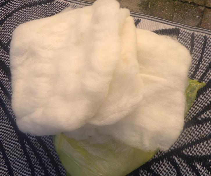 Schapenwol Gekaard/ Vul Wol/ Krul haar viltwol/ Naaldvilten., Hobby en Vrije tijd, Knutselen, Nieuw, Knutselwerk, Ophalen of Verzenden