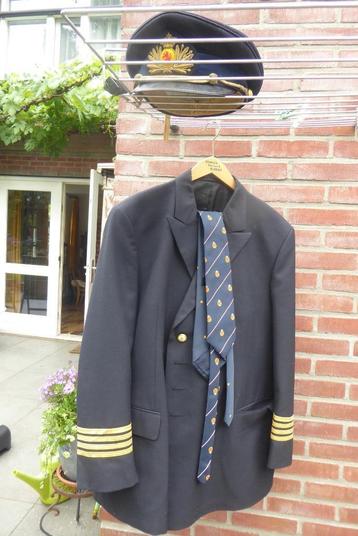 oud uniform met pet Koninkljke Hollandsche LIoyd beschikbaar voor biedingen