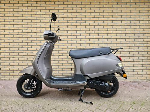 BTC Riva Retro 4 Takt bromscooter (45KM) met 5394 KM!, Fietsen en Brommers, Overige Fietsen en Brommers, Gebruikt, Ophalen