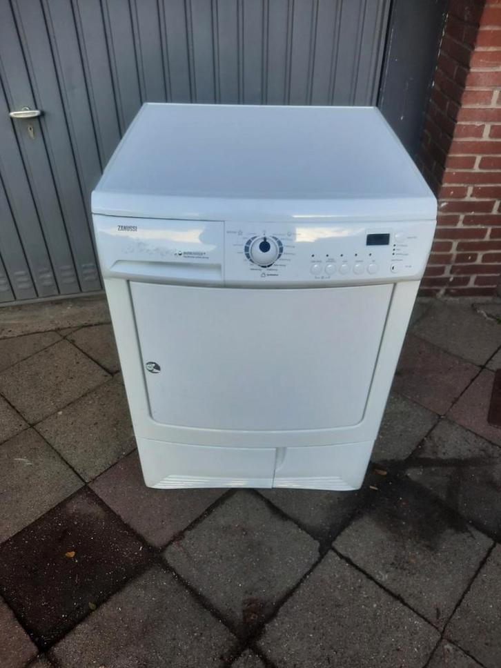 Mooie Zanussi 7kg condensdroger. Display. Stil+Wit. Gar+Bez., Witgoed en Apparatuur, Wasdrogers, Zo goed als nieuw, Condens, 6 tot 8 kg