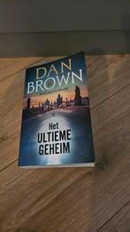 Dan Brown - Het Ultieme Geheim, Gelezen, Ophalen of Verzenden, Nederland, Dan Brown