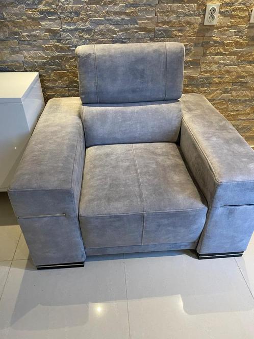 Prachtige fauteuil, zit echt heerlijk, Huis en Inrichting, Stoelen, Zo goed als nieuw, Eén, Metaal, Stof, Overige kleuren, Ophalen of Verzenden