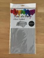 Tafelkleed zilver - 137x274cm | geboorte verjaardag huwelijk, Ophalen of Verzenden, Nieuw, Feestartikel, Geboorte of Huwelijk