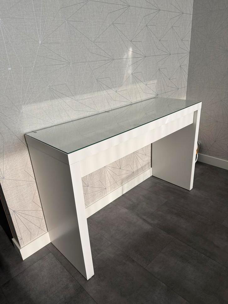 IKEA MALM Sidetable - Modern & Functioneel, Huis en Inrichting, Tafels | Sidetables, Zo goed als nieuw, 25 tot 50 cm, 100 tot 150 cm