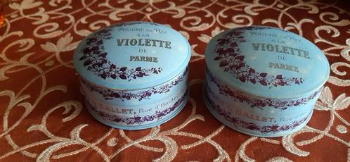 2x vintage volle poederdoos Violette de Parme Roger &Gallet, Antiek en Kunst, Curiosa en Brocante, Verzenden