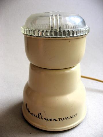 Vintage koffiemolen Moulinex Tomado jaren 60 beschikbaar voor biedingen
