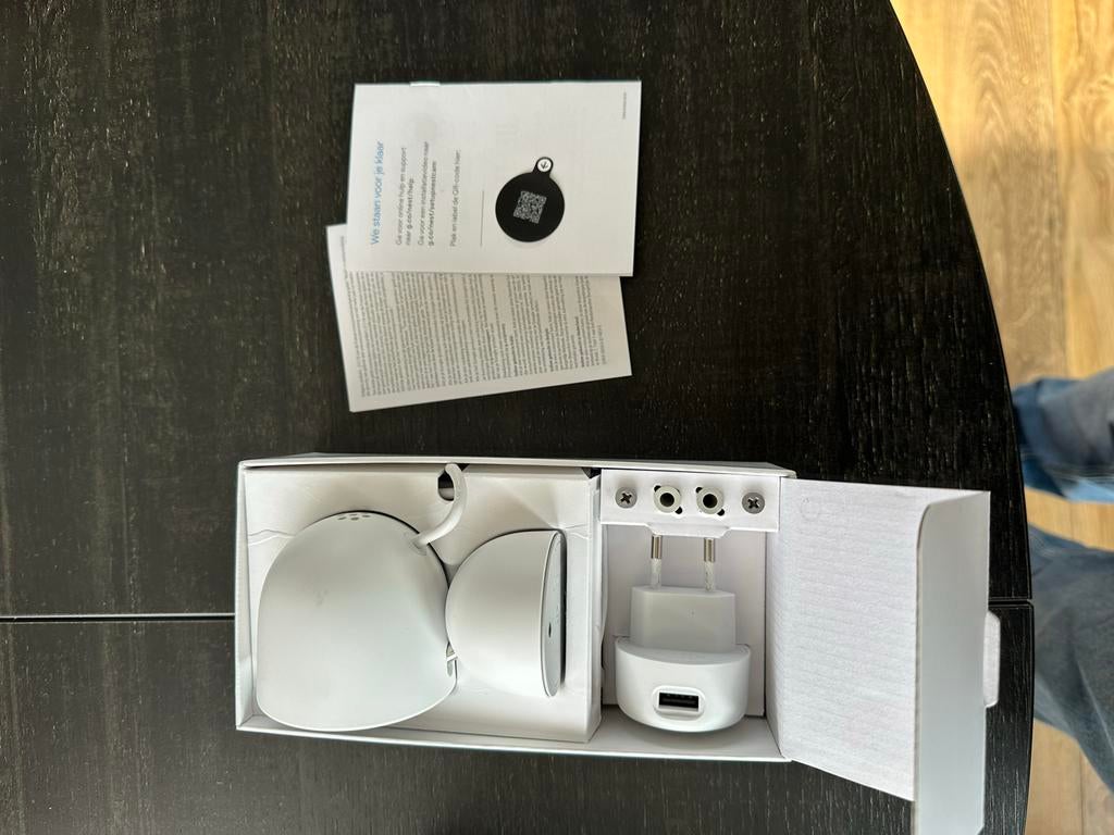 Nest Cam - Binnencamera, Ophalen of Verzenden, Zo goed als nieuw, Binnencamera