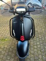 Vespa Sprint 2022 geel kenteken, Fietsen en Brommers, Scooters | Vespa, Ophalen, Overige modellen, Maximaal 45 km/u, Zo goed als nieuw