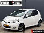 Toyota Aygo 1.0-12V Dynamic Navigator 5 deurs - AIRCO - NAVI, Voorwielaandrijving, Euro 5, Stof, Gebruikt