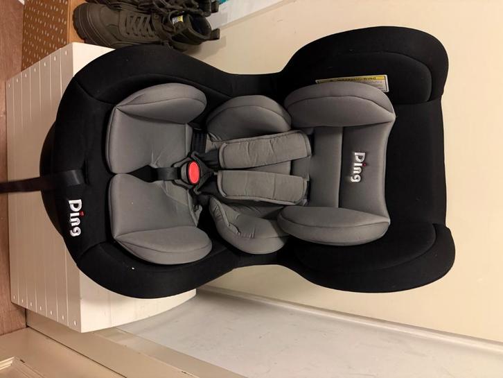ding autostoel 0-18 kilo, Kinderen en Baby's, Autostoeltjes, Zo goed als nieuw, Overige merken, 9 t/m 18 kg, Autogordel, Slaapstand