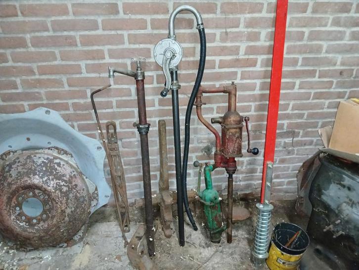 Olie vat pompen, Doe-het-zelf en Verbouw, Gereedschap | Machine-onderdelen en Toebehoren, Zo goed als nieuw, Ophalen