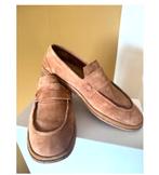 MOMA 2ES453-OW cognac kleur suede loafers schoenen BCBC 42, Zo goed als nieuw, Loafers, Ophalen, Bruin