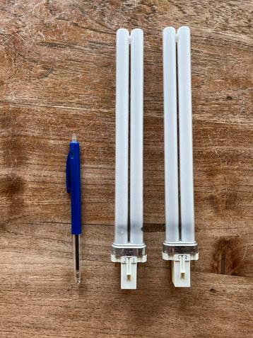 2 lampen Philips. gebruikt maar doen het beide nog! beschikbaar voor biedingen