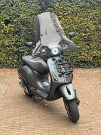 Vespa sprint full option, Overige modellen, Ophalen of Verzenden, Zo goed als nieuw, Benzine