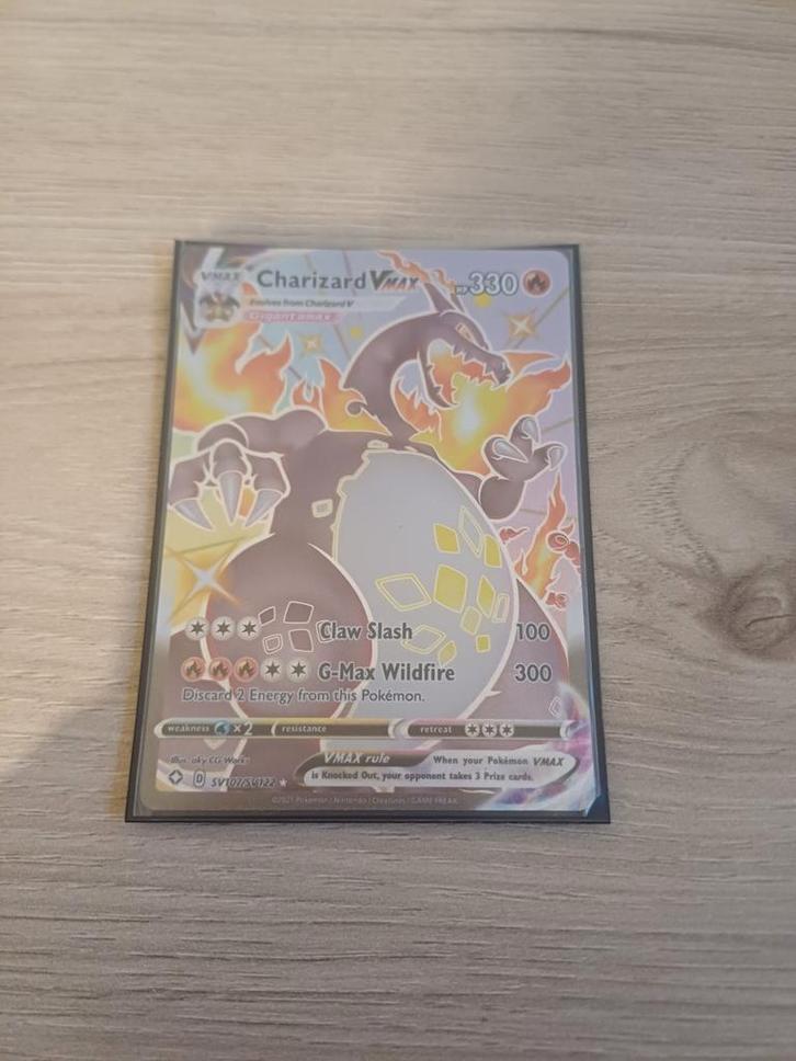 Shiny Charizard VMAX  - Zeldzaam!, Hobby en Vrije tijd, Verzamelkaartspellen | Pokémon, Gebruikt, Losse kaart, Ophalen of Verzenden