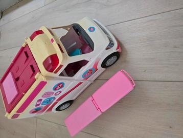 Barbie ambulance  beschikbaar voor biedingen