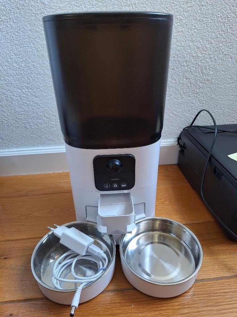 Cat Elite Smart Pet Feeder - kattenbrokjesdispenser, Dieren en Toebehoren, Kattenvoerbakken en Drinkbakken, Gebruikt, Automatisch