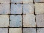 Gratis cobblestones 220 stuks, ongeveer 4-5m2, Tuin en Terras, Zo goed als nieuw, Ophalen