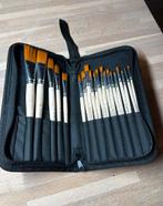 Accente flat penselen set incl etui, Ophalen of Verzenden, Zo goed als nieuw