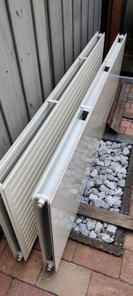 Verticale radiatoren, Doe-het-zelf en Verbouw, Verwarming en Radiatoren, Gebruikt, Radiator, 80 cm of meer, 60 tot 150 cm, Ophalen