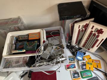 Nintendo Famicom retro home computer collectie (+extra's) beschikbaar voor biedingen