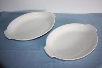 P. Regout Maastricht 2 schalen, 30,8 cm bij 21,8 cm beschikbaar voor biedingen