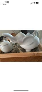 Theeservies Olifant op Houten Dienblad, Huis en Inrichting, Woonaccessoires | Vazen, Gebruikt, Wit, Aardewerk of Porselein, Ophalen of Verzenden