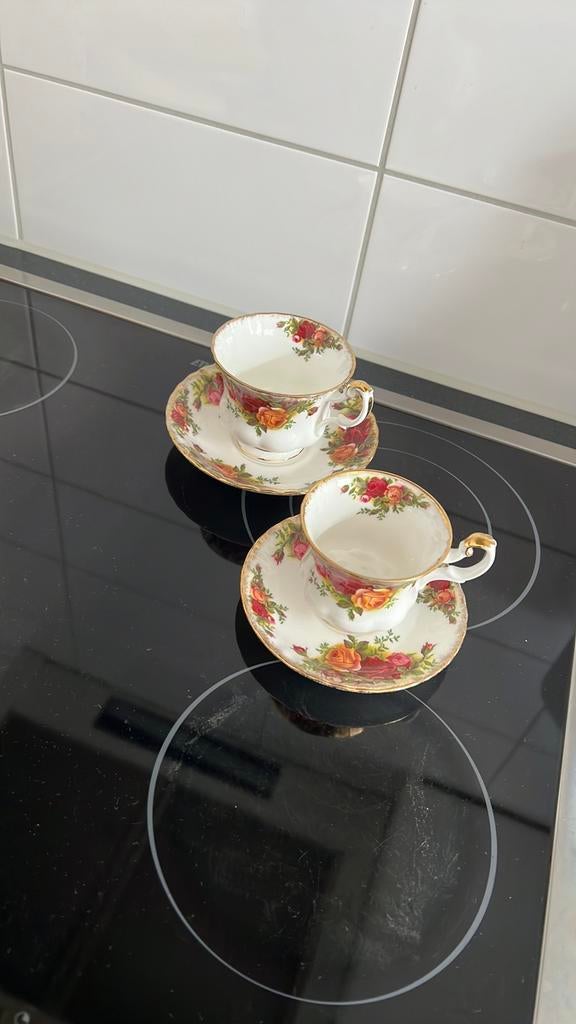 Dames en heren kop en schotel old country roses, Antiek en Kunst, Ophalen of Verzenden