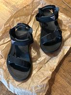 Nieuwe zwarte Teva sandalen maat 37, Ophalen of Verzenden, Nieuw, Zwart, Sandalen of Muiltjes