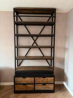 Mooie woonkamerkast met trap en lades, Ophalen of Verzenden, Gebruikt