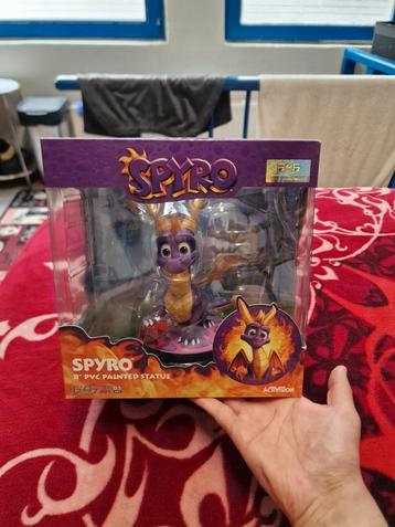 First 4 Figures Spyro,First 4 Figires,Spyro,sideshow. beschikbaar voor biedingen